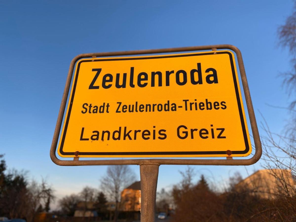 Hotel Goldener Löwe Zeulenroda-Triebes Exteriör bild