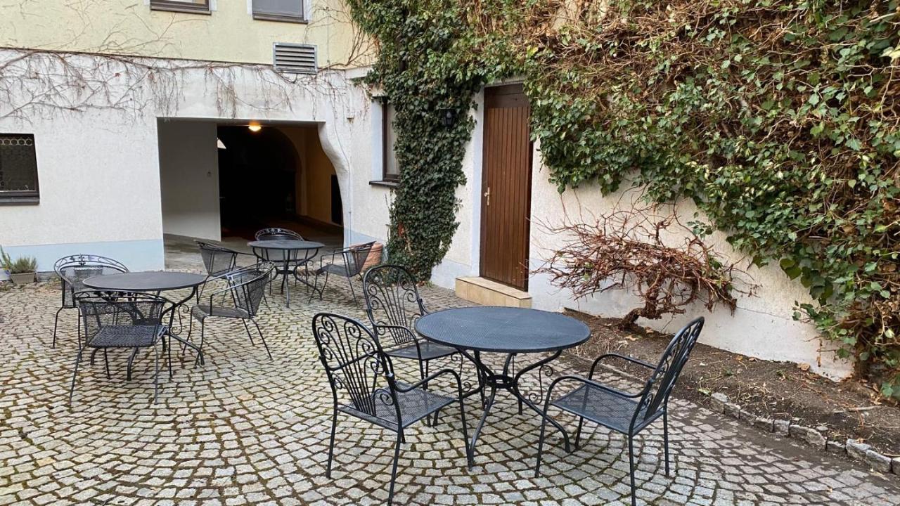 Hotel Goldener Löwe Zeulenroda-Triebes Exteriör bild