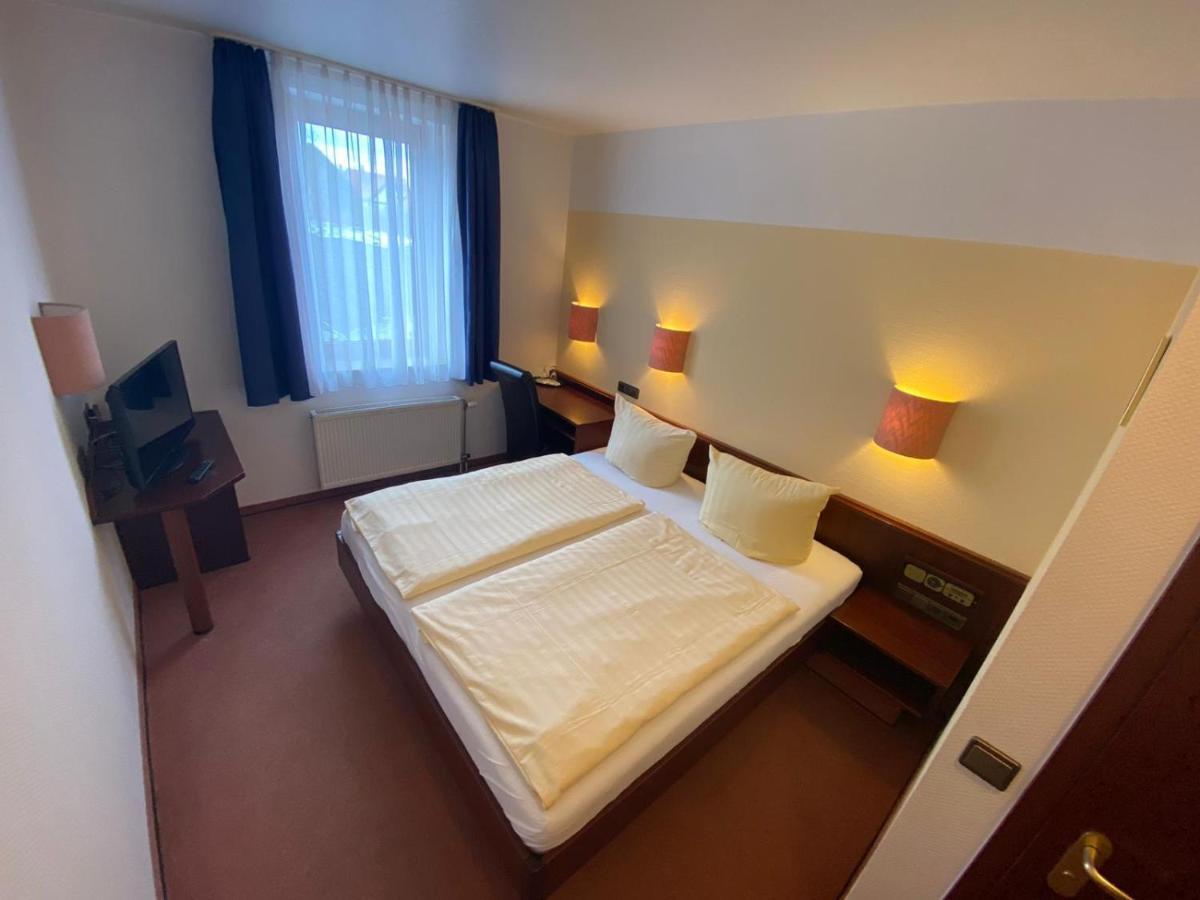 Hotel Goldener Löwe Zeulenroda-Triebes Exteriör bild
