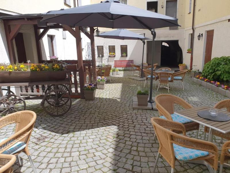 Hotel Goldener Löwe Zeulenroda-Triebes Exteriör bild