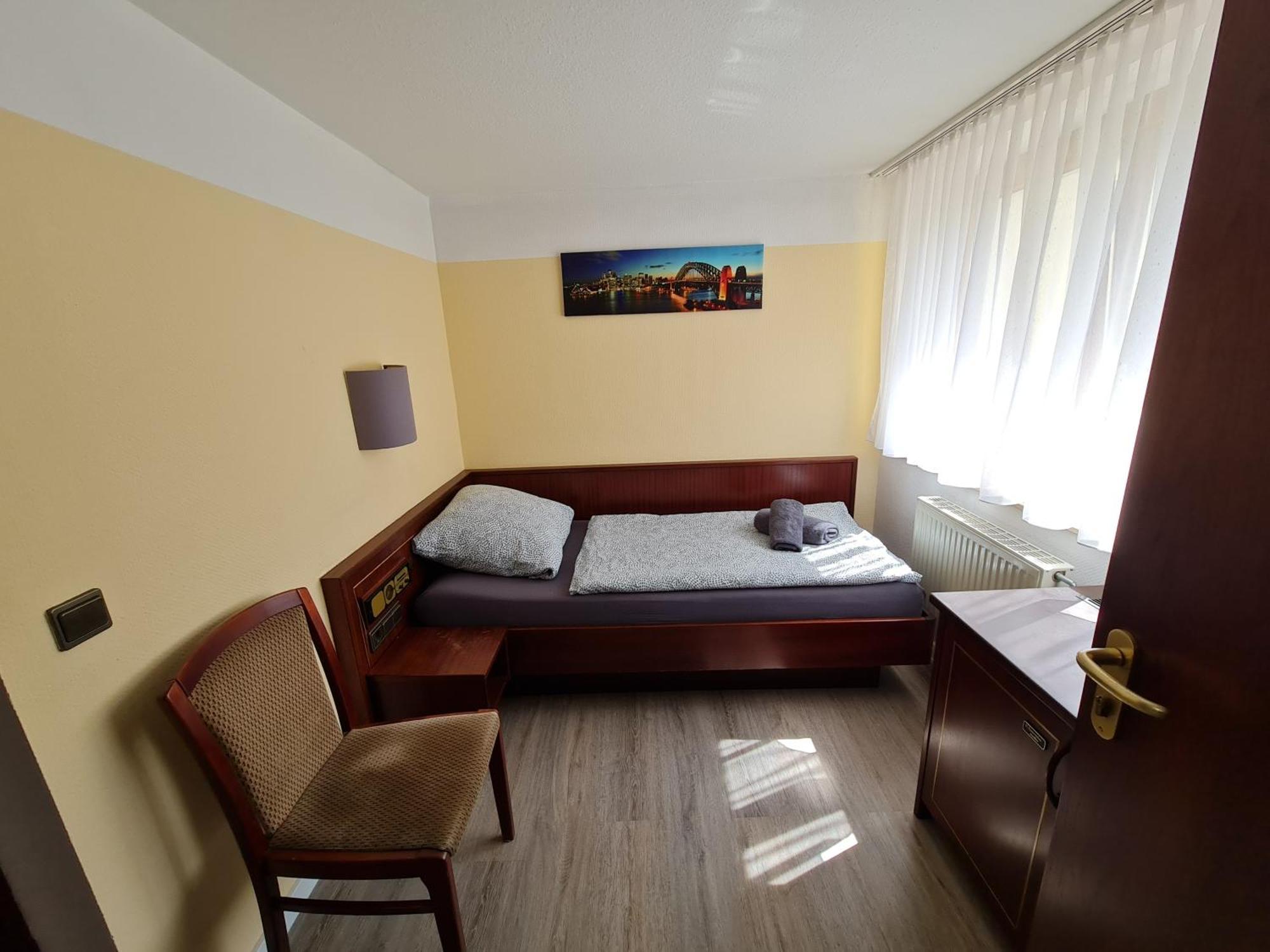 Hotel Goldener Löwe Zeulenroda-Triebes Exteriör bild