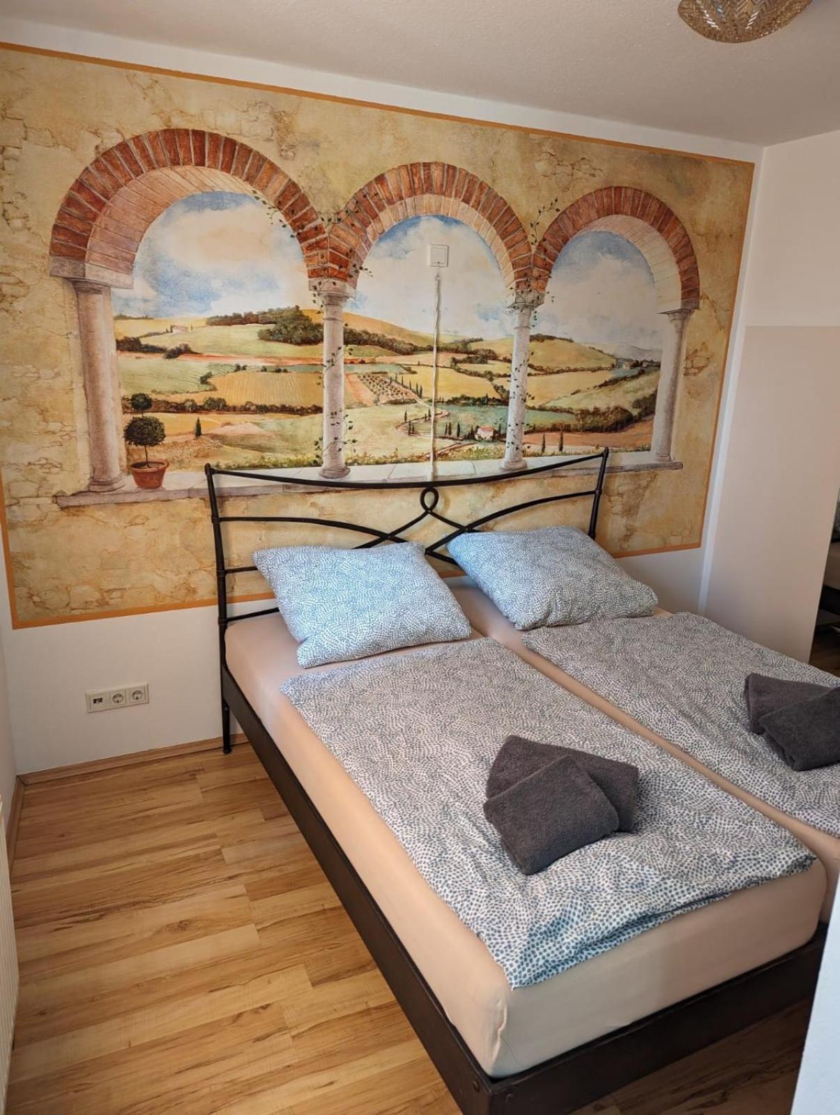 Hotel Goldener Löwe Zeulenroda-Triebes Exteriör bild